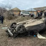 Մի քանի պտույտ ավտոմեքենան գլորվելով, գլխիվայր հայտնվել է դաշտում․ կան վիրավորներ