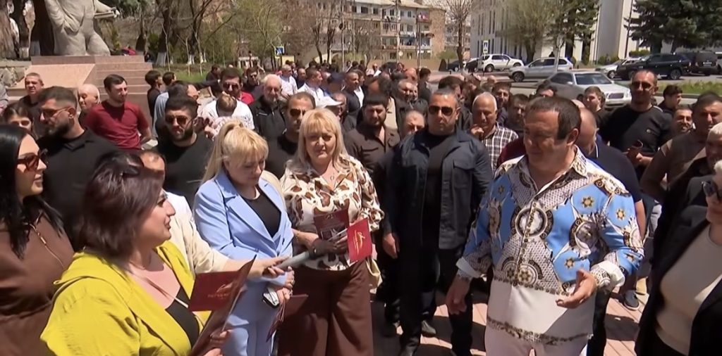 Հայրենակիցների աջակցությունն ու վստահությունը մեզ ավելի են պարտավորեցնում շարունակել պայքարը հանուն խաղաղ, բարգավաճ Հայաստանի․ Ծառուկյան (տեսանյութ)