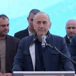 Չեմ տեսել իմ կյանքում, որ մի պաշտոնյա նման կերպ խոսի կնոջ հետ. Ռոբերտ Քոչարյան